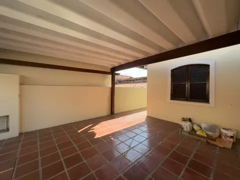 Casa com 4 quartos à venda em Conjunto Residencial Jardim Canaa