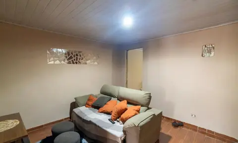 Casa com 3 quartos à venda em Conjunto Residencial Jardim Canaa
