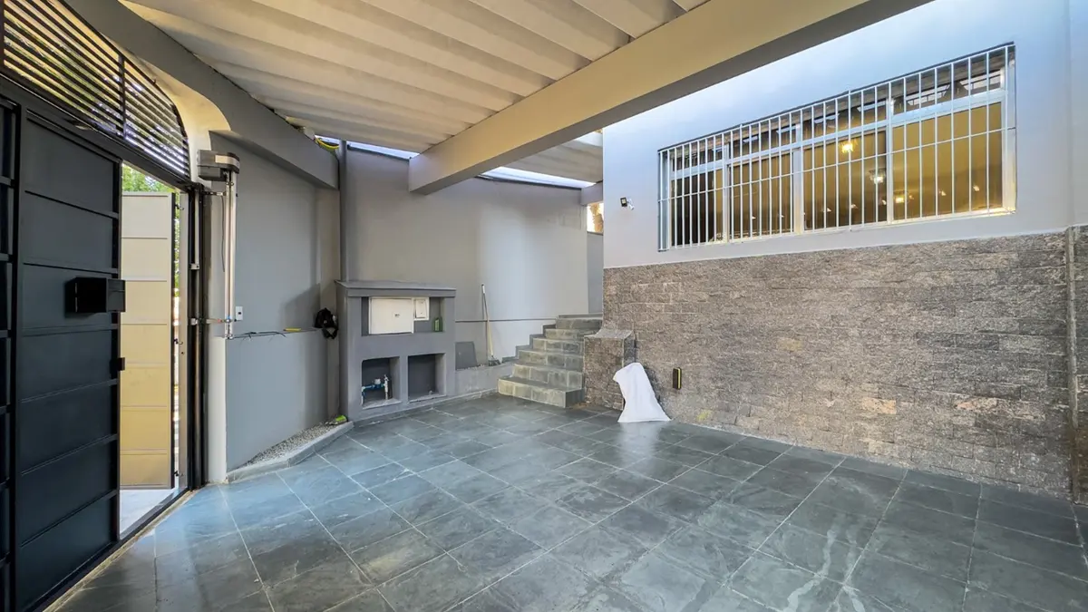 Casa com 3 quartos à venda em Jardim Aeroporto — foto 3