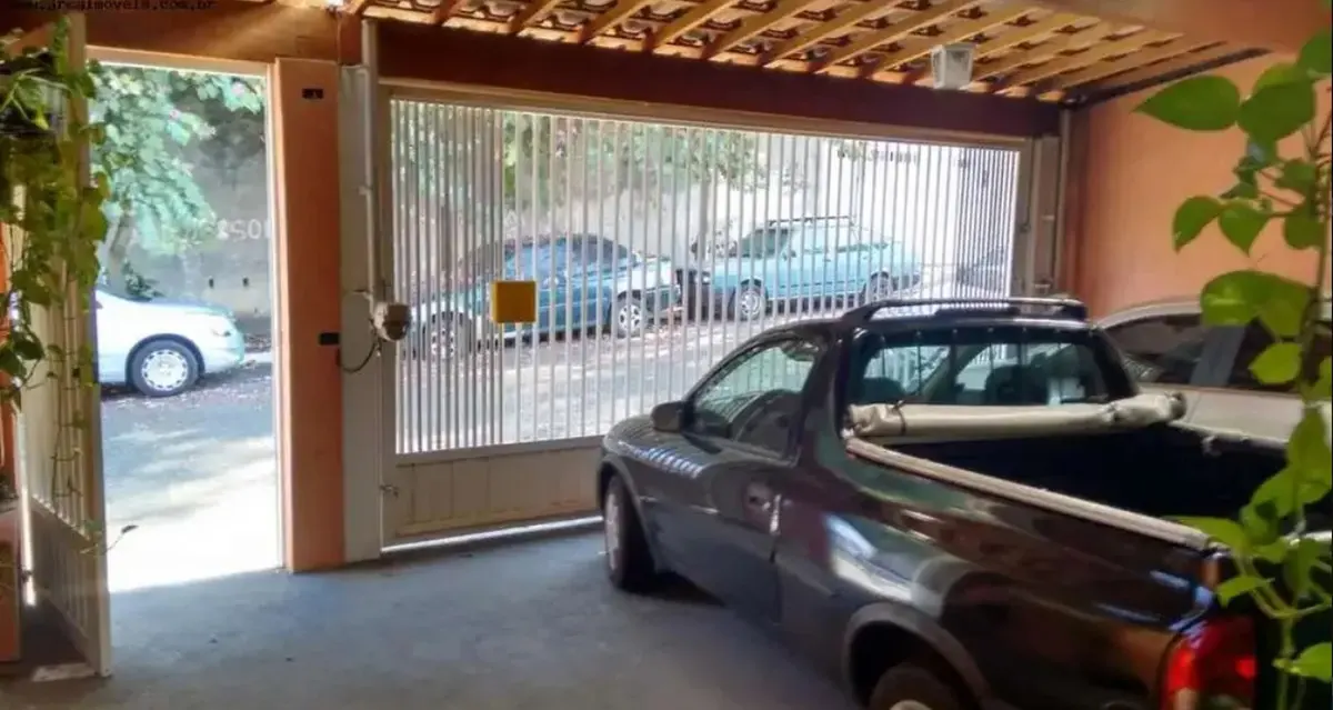 Casa com 4 quartos para alugar em Vila Santa Catarina — foto 3
